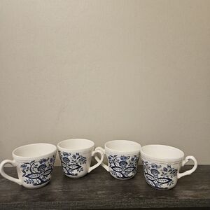 Vintage Wedgewood Blue & White Floral Heritage Tea/Coffee Cups Mugs